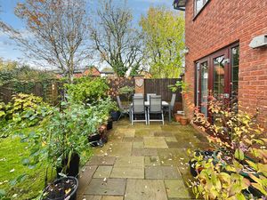 Patio- click for photo gallery
